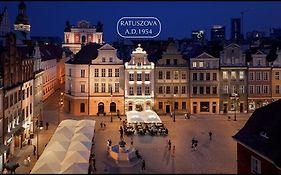 Ratuszova Stary Rynek Old Market Square Premium Apartments & Restaurant Ad 1954